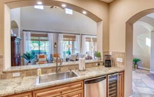 Scottsdale Stunner on the Green - Scottsdale, Arizona