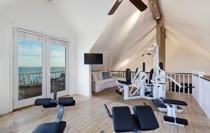 Malibu Manor (R) - Malibu, California