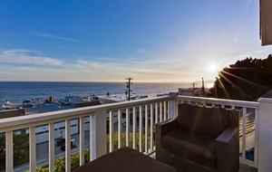 Malibu Manor (R) - Malibu, California