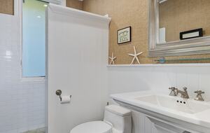 Malibu Manor (R) - Malibu, California