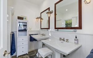 Malibu Manor (R) - Malibu, California