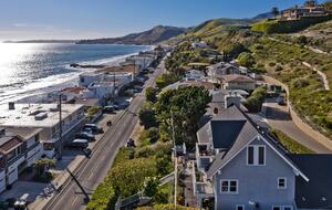 Malibu Manor (R) - Malibu, California