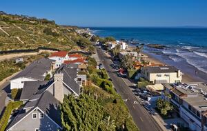 Malibu Manor (R) - Malibu, California