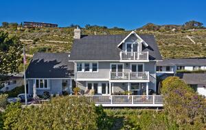 Malibu Manor (R) - Malibu, California