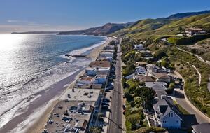 Malibu Manor (R) - Malibu, California