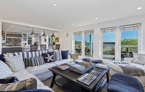 Malibu Manor (R) - Malibu, California