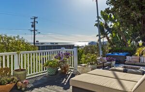 Malibu Manor (R) - Malibu, California