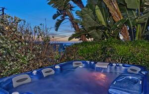 Malibu Manor (R) - Malibu, California