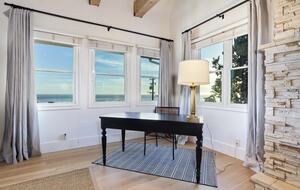 Malibu Manor (R) - Malibu, California