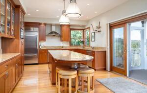 Vineyard Hilltop Retreat - Plymouth, California