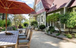 Vineyard Hilltop Retreat - Plymouth, California