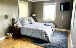 Vineyard Hilltop Retreat - Plymouth, California