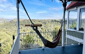 Vineyard Hilltop Retreat - Plymouth, California