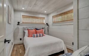 Smith Lake Retreat - Crane Hill, Alabama