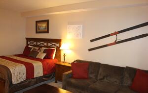 Snowshoe Ski-In/Ski-Out Studio - Snowshoe, West Virginia