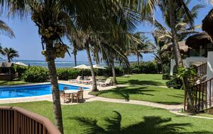 Las Villas Akumal - 3 Bedroom Oceanfront - Tulum, Mexico