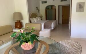 Las Villas Akumal - 3 Bedroom Oceanfront - Tulum, Mexico