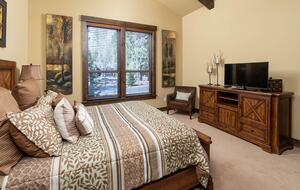 Caldera Springs Getaway - Bend, Oregon