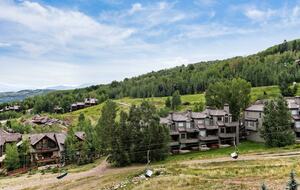 Viceroy Hotel Ski-In/Ski-Out Sanctuary - Snowmass Village, Colorado