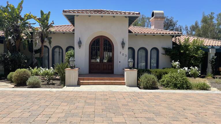 Mediterranean Villa by the Inn - Luxury Home Exchange in Ojai ...