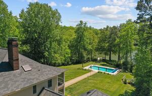 Luxury Waterfront Retreat w/ Private Pool & Dock - Weems, Virginia