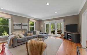 Luxury Waterfront Retreat w/ Private Pool & Dock - Weems, Virginia