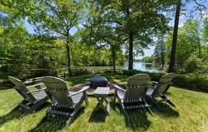 Luxury Waterfront Retreat w/ Private Pool & Dock - Weems, Virginia