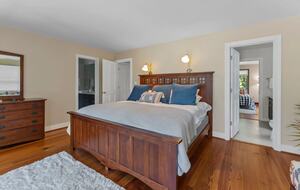 Luxury Waterfront Retreat w/ Private Pool & Dock - Weems, Virginia