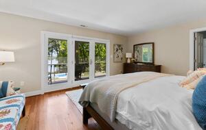 Luxury Waterfront Retreat w/ Private Pool & Dock - Weems, Virginia