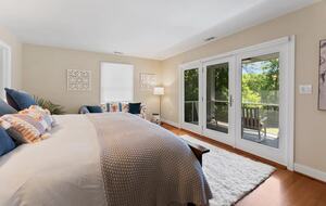 Luxury Waterfront Retreat w/ Private Pool & Dock - Weems, Virginia