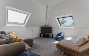 Luxury Waterfront Retreat w/ Private Pool & Dock - Weems, Virginia