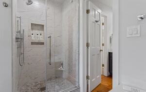 Luxury Waterfront Retreat w/ Private Pool & Dock - Weems, Virginia