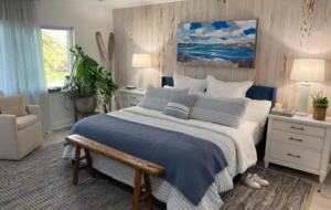 Chic Renovated Waterfront Condo - Pass A Grille, Florida