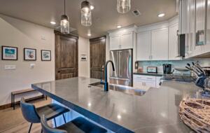 Luxe Park City Condo - Walk To Ski Lift! - Park City, Utah