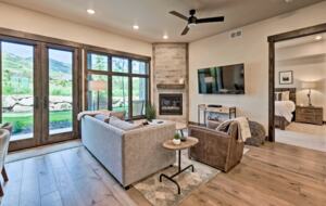 Luxe Park City Condo - Walk To Ski Lift! - Park City, Utah