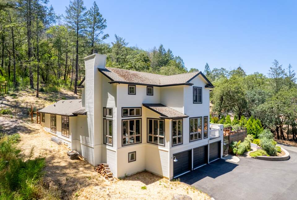 Napa Valley Retreat - Calistoga, California