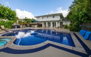 Modern Oasis By The Beach - Princeville, Hawaii