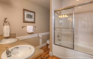 Saddle Ridge Gambler Chalet Ski-In/Ski-Out - Big Sky, Montana