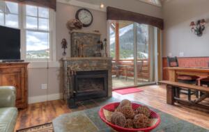 Saddle Ridge Gambler Chalet Ski-In/Ski-Out - Big Sky, Montana