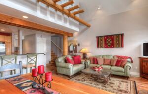 Saddle Ridge Gambler Chalet Ski-In/Ski-Out - Big Sky, Montana