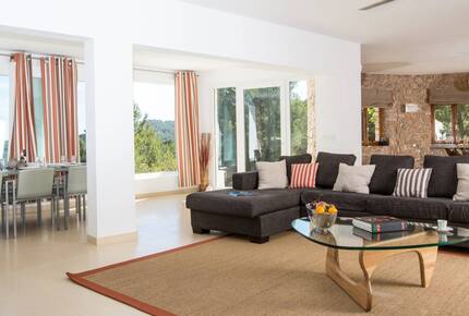 The Hideaways Club - Villa La Solana - Es Cubells, Spain