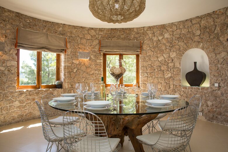 The Hideaways Club - Villa La Solana - Es Cubells, Spain