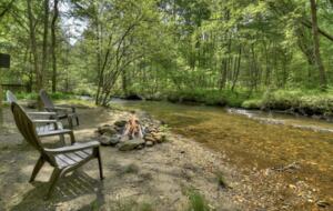"A River Runs Through It" Chic Georgia Cabin - Cherry Log, Georgia