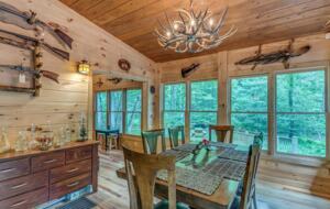 "A River Runs Through It" Chic Georgia Cabin - Cherry Log, Georgia