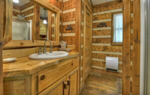 "A River Runs Through It" Chic Georgia Cabin - Cherry Log, Georgia