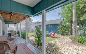 Cozy Panama City Escape - Walk To The Beach! - Panama City Beach, Florida