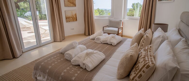 The Hideaways Club - Villa La Solana - Es Cubells, Spain