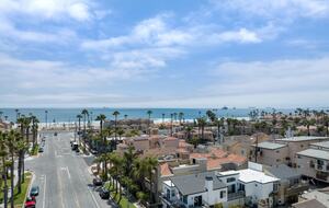 Contemporary Huntington Beach Getaway - Huntington Beach, California