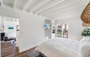 Contemporary Huntington Beach Getaway - Huntington Beach, California