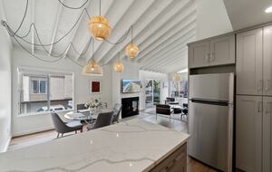 Contemporary Huntington Beach Getaway - Huntington Beach, California